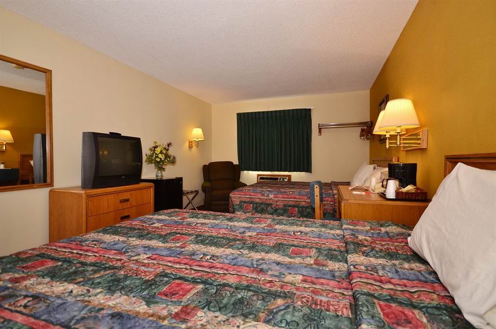 Hotel Clarion Pointe à Bettendorf Extérieur photo